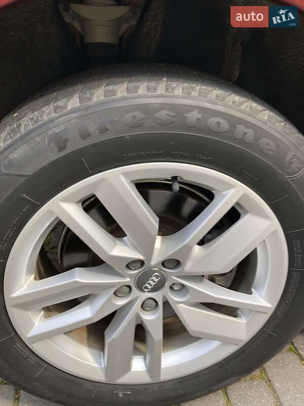 Внедорожник / Кроссовер Audi Q5 2020 в Львове