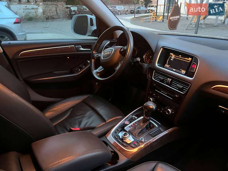 Внедорожник / Кроссовер Audi Q5 2016 в Хмельницком