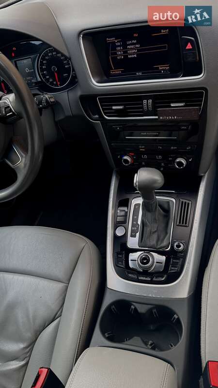 Внедорожник / Кроссовер Audi Q5 2014 в Киеве