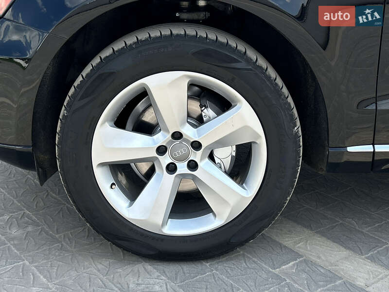 Внедорожник / Кроссовер Audi Q5 2016 в Дубно