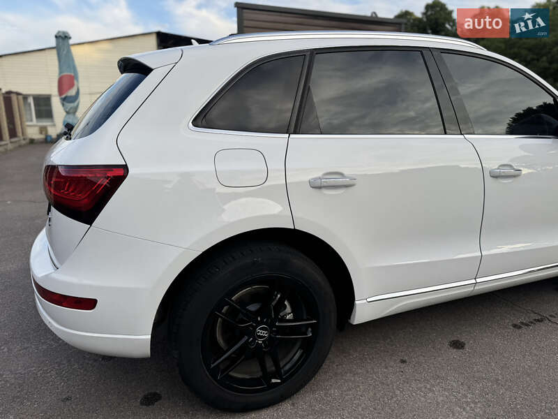 Позашляховик / Кросовер Audi Q5 2017 в Умані