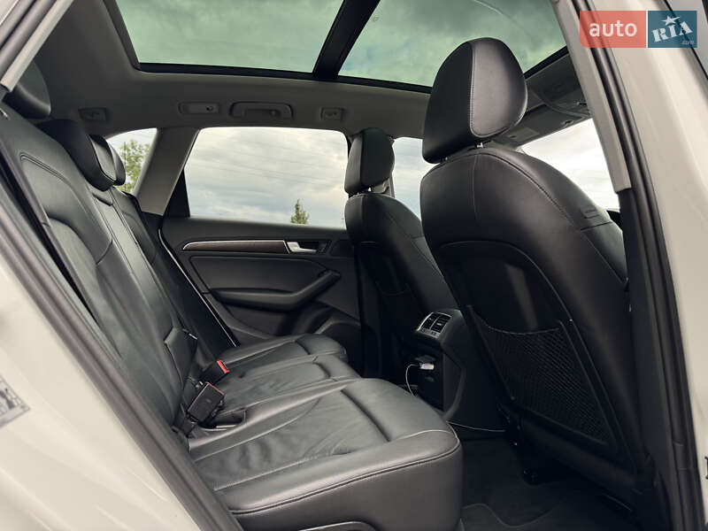 Позашляховик / Кросовер Audi Q5 2017 в Умані