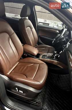 Позашляховик / Кросовер Audi Q5 2016 в 