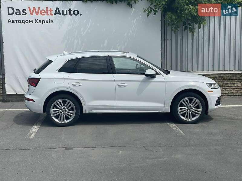 Позашляховик / Кросовер Audi Q5 2018 в Харкові