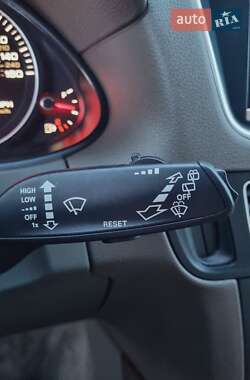 Позашляховик / Кросовер Audi Q5 2014 в 
