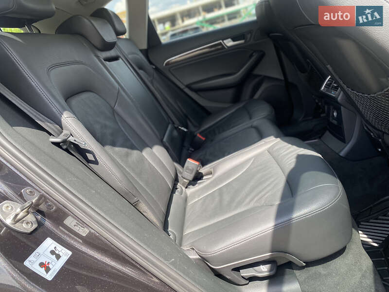 Внедорожник / Кроссовер Audi Q5 2013 в Луцке