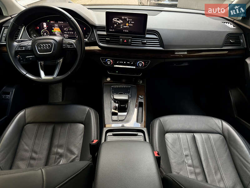 Позашляховик / Кросовер Audi Q5 2020 в Рівному