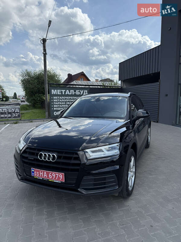 Внедорожник / Кроссовер Audi Q5 2019 в Луцке