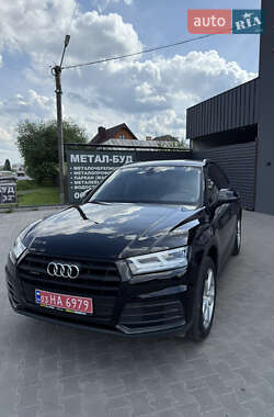 Внедорожник / Кроссовер Audi Q5 2019 в 