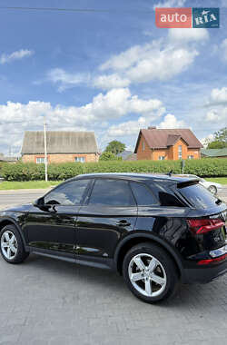 Внедорожник / Кроссовер Audi Q5 2019 в 