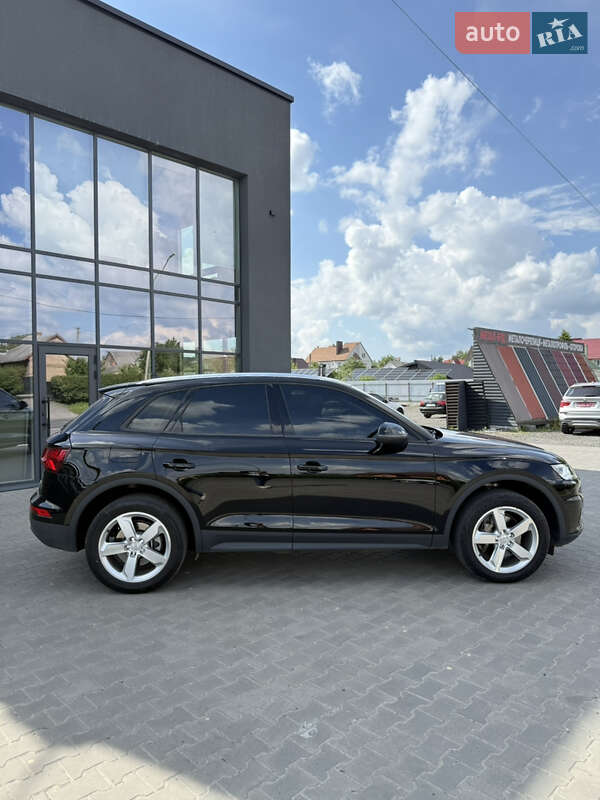 Внедорожник / Кроссовер Audi Q5 2019 в Луцке