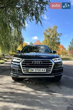 Внедорожник / Кроссовер Audi Q5 2018 в Ровно