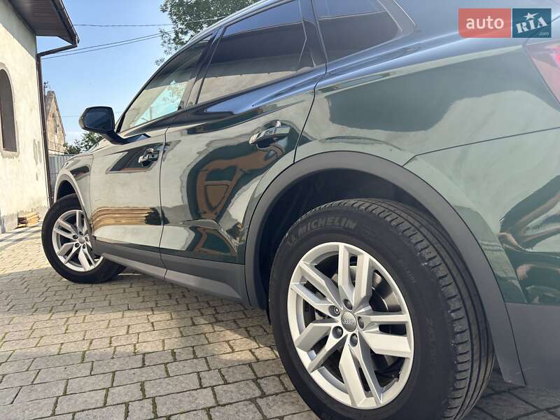Внедорожник / Кроссовер Audi Q5 2019 в Львове