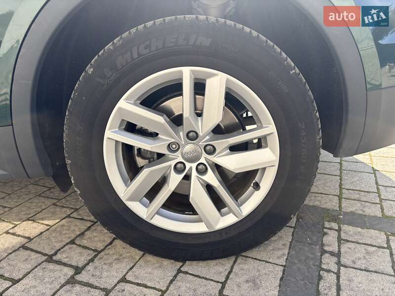 Внедорожник / Кроссовер Audi Q5 2019 в Львове