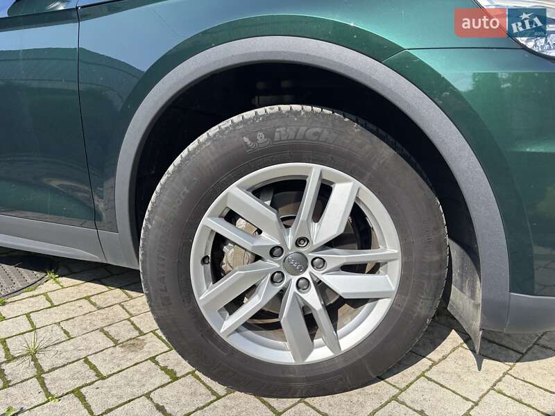 Внедорожник / Кроссовер Audi Q5 2019 в Львове
