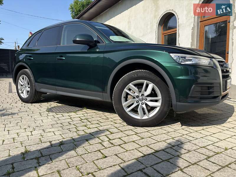 Внедорожник / Кроссовер Audi Q5 2019 в Львове