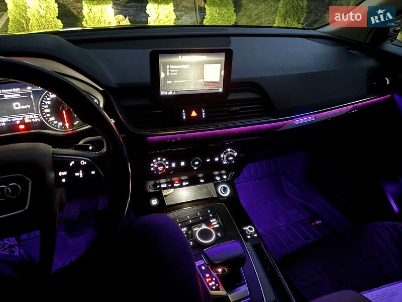 Внедорожник / Кроссовер Audi Q5 2019 в Львове