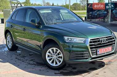 Внедорожник / Кроссовер Audi Q5 2019 в 