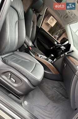 Внедорожник / Кроссовер Audi Q5 2015 в 
