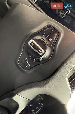 Внедорожник / Кроссовер Audi Q5 2015 в 