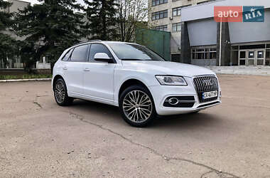 Позашляховик / Кросовер Audi Q5 2016 в 