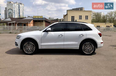 Позашляховик / Кросовер Audi Q5 2016 в 