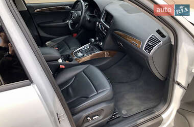 Позашляховик / Кросовер Audi Q5 2016 в 