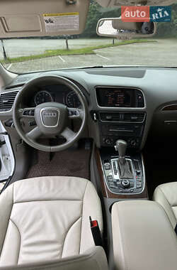 Позашляховик / Кросовер Audi Q5 2011 в 