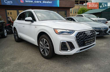 Внедорожник / Кроссовер Audi Q5 2021 в 