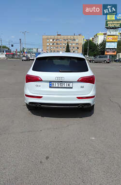 Внедорожник / Кроссовер Audi Q5 2011 в 
