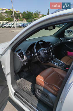 Внедорожник / Кроссовер Audi Q5 2011 в 