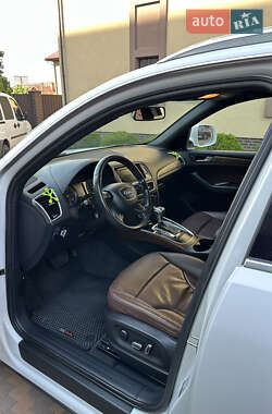 Позашляховик / Кросовер Audi Q5 2012 в 