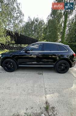 Позашляховик / Кросовер Audi Q5 2015 в 