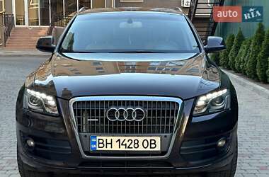 Внедорожник / Кроссовер Audi Q5 2012 в 