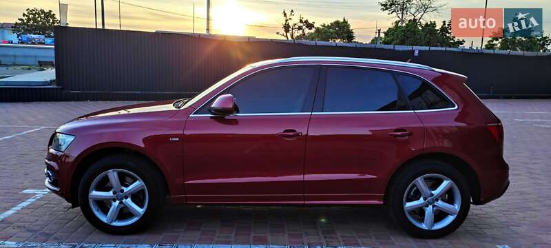 Внедорожник / Кроссовер Audi Q5 2009 в Одессе