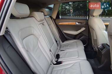 Внедорожник / Кроссовер Audi Q5 2009 в 