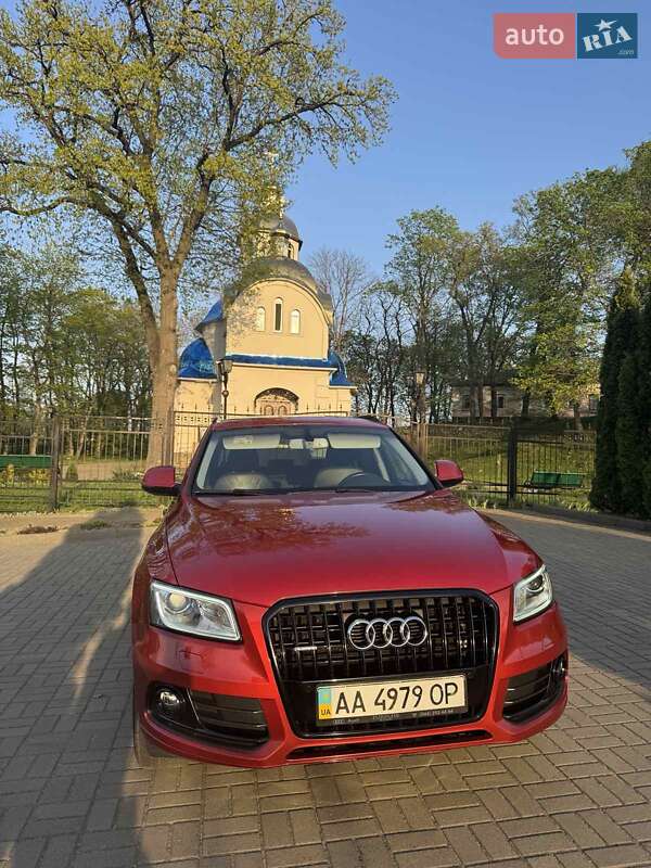 Внедорожник / Кроссовер Audi Q5 2015 в 