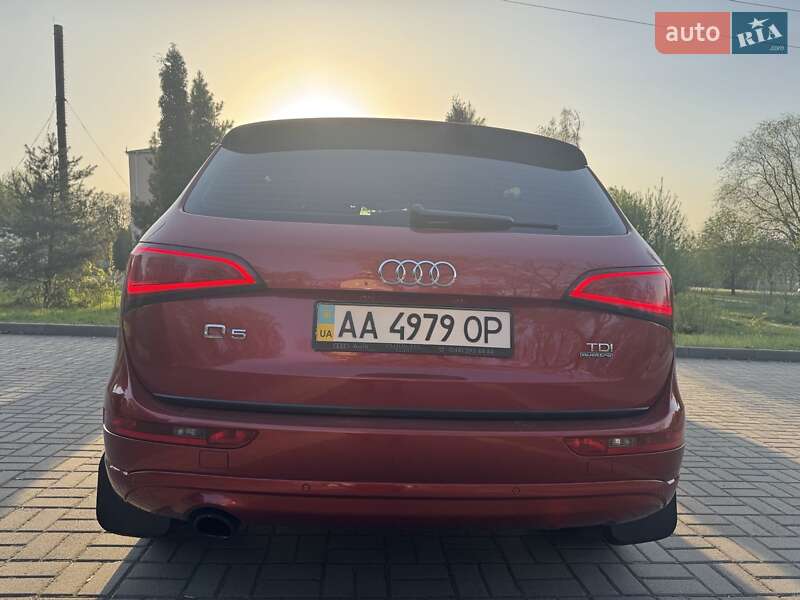 Внедорожник / Кроссовер Audi Q5 2015 в Прилуках