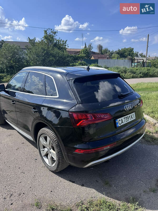 Внедорожник / Кроссовер Audi Q5 2017 в Черкассах