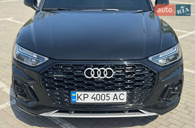 Позашляховик / Кросовер Audi Q5 2021 в 
