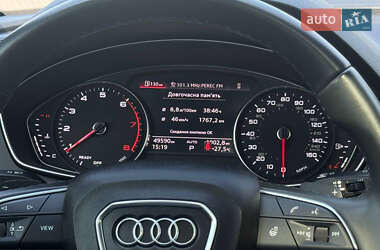 Позашляховик / Кросовер Audi Q5 2021 в 