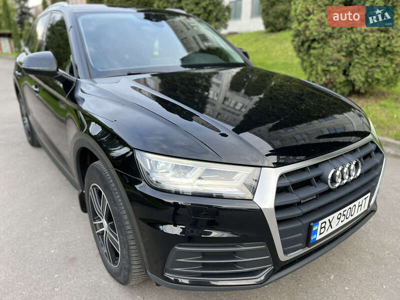 Внедорожник / Кроссовер Audi Q5 2018 в Хмельницком