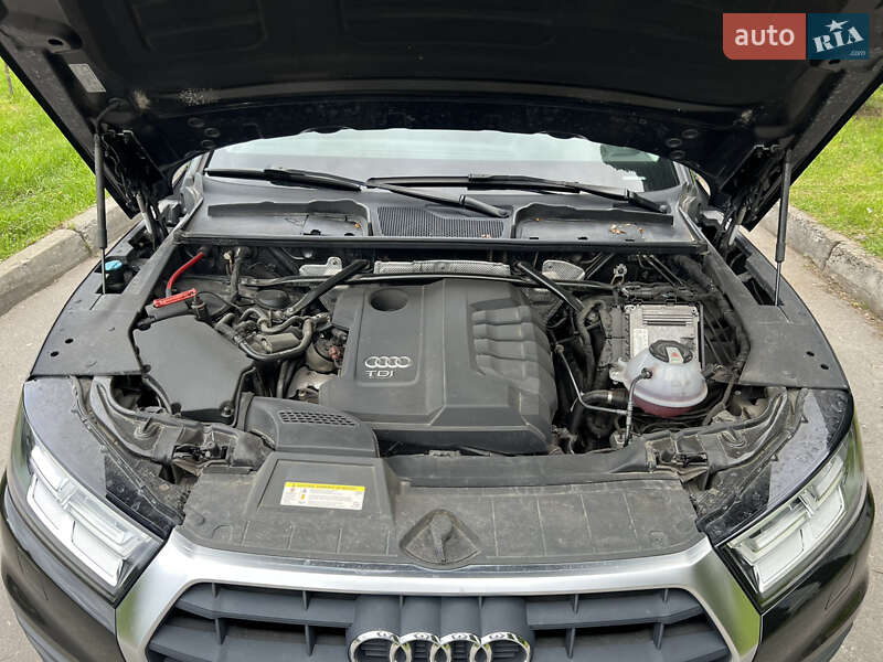 Внедорожник / Кроссовер Audi Q5 2018 в Хмельницком