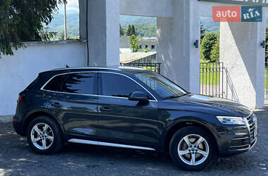 Внедорожник / Кроссовер Audi Q5 2020 в 