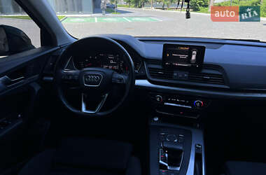 Внедорожник / Кроссовер Audi Q5 2020 в 