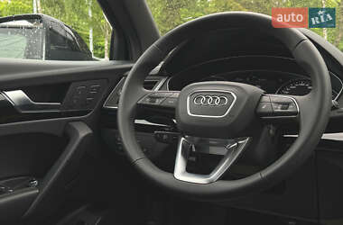 Позашляховик / Кросовер Audi Q5 2024 в 