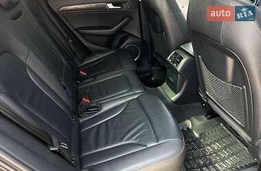Внедорожник / Кроссовер Audi Q5 2016 в 