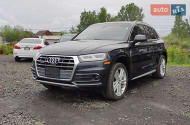 Позашляховик / Кросовер Audi Q5 2018 в 