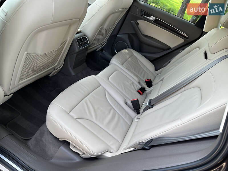 Внедорожник / Кроссовер Audi Q5 2014 в Киеве