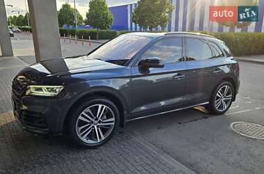 Внедорожник / Кроссовер Audi Q5 2019 в 